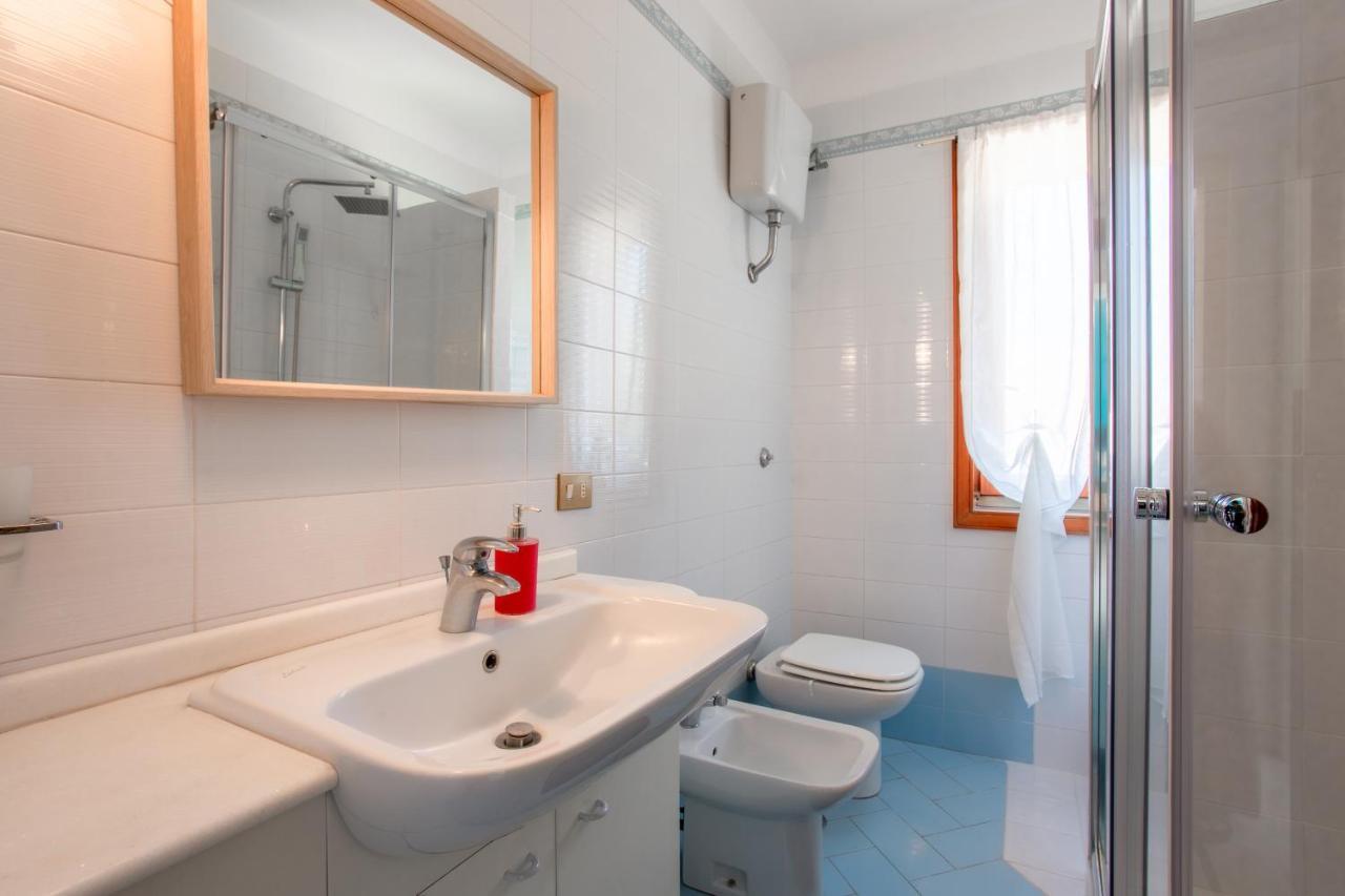 Villa Mariel Suites & Apartment Massa Lubrense Buitenkant foto