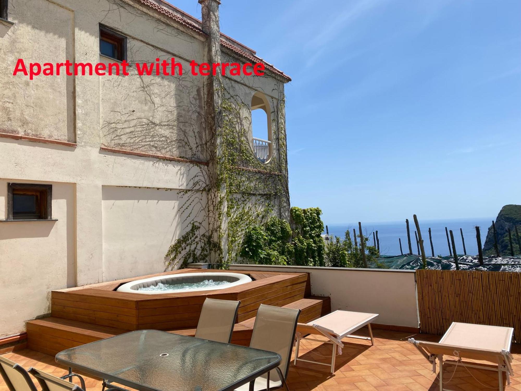 Villa Mariel Suites & Apartment Massa Lubrense Buitenkant foto
